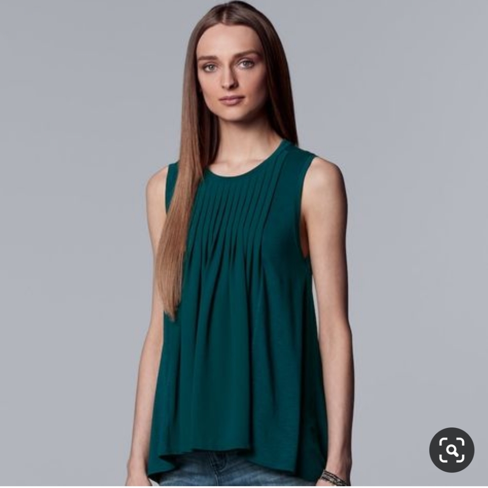 ISO Vera Wang Pintuck Tank XL or XXL Blue